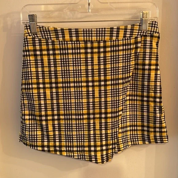 Shein Yellow Plaid Skort Set - Size Small. Never worn, condition is like new! - Picture 3 of 3